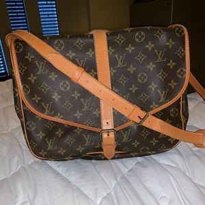 Louis Vuitton vintage in great condition Saumur 35